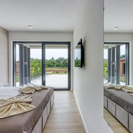 Villa Ivy *